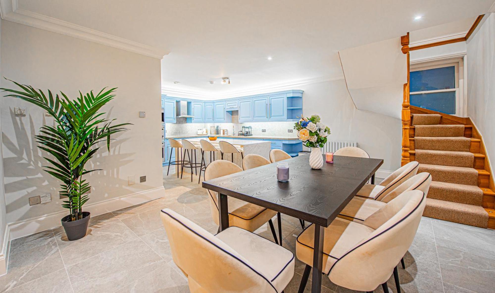 Luxury Mews House With Free Parking Appartamento *