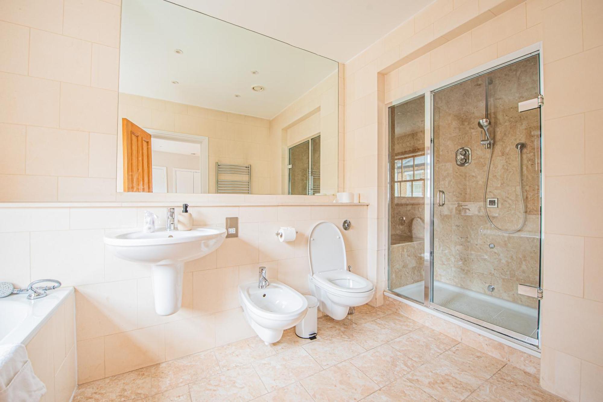 Luxury Mews House With Free Parking Appartamento Londra